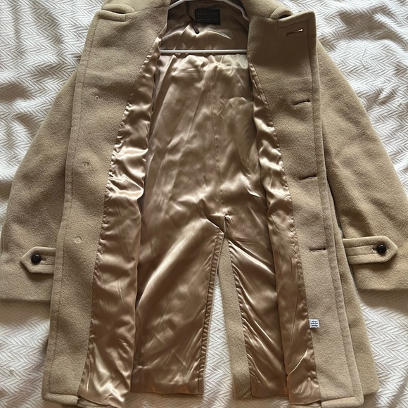 Pendleton winter coat - Picture 2 of 5